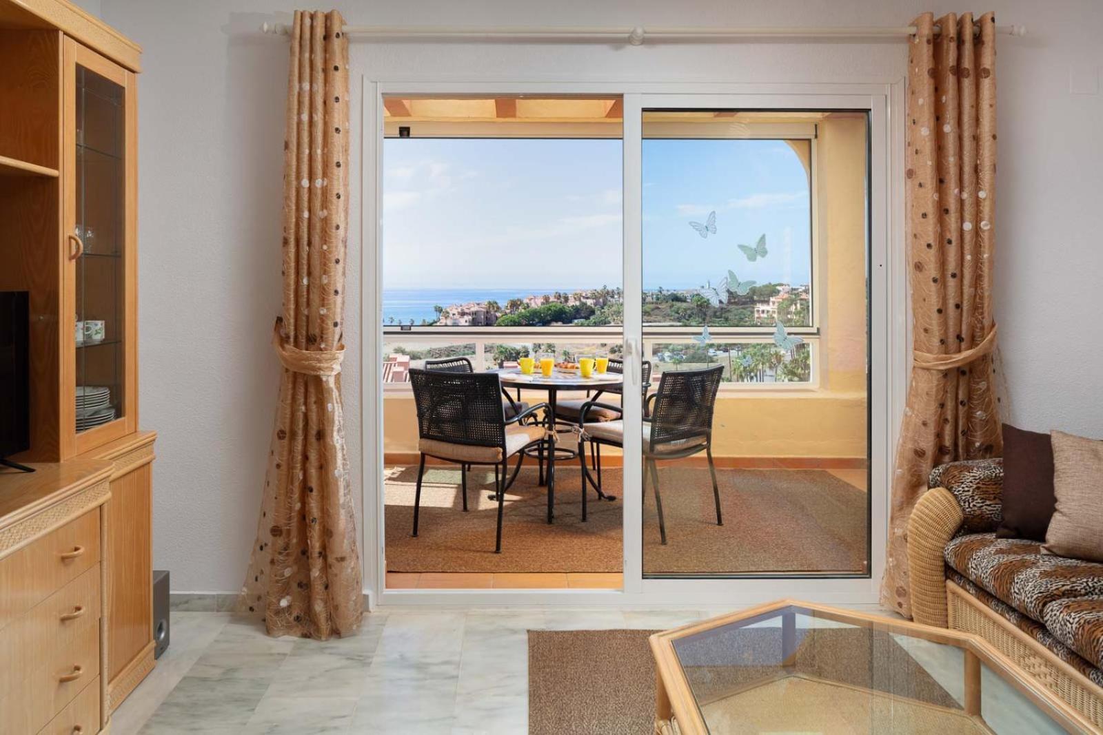 Family & Beach Apartments Mijas Costa & Fuengirola By Alfresco Stays El Faro ภายนอก รูปภาพ