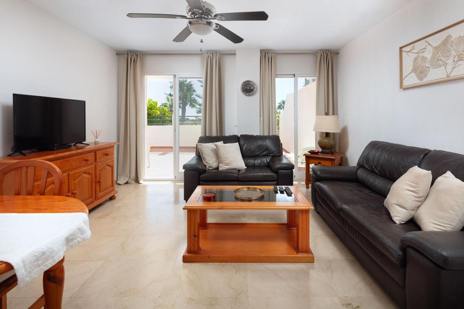 Family & Beach Apartments Mijas Costa & Fuengirola By Alfresco Stays El Faro ภายนอก รูปภาพ