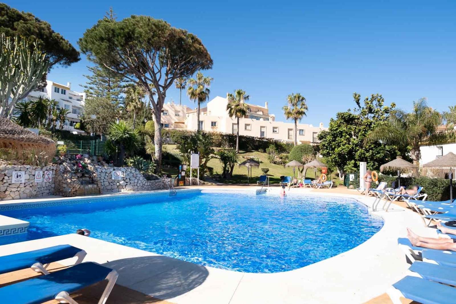 Family & Beach Apartments Mijas Costa & Fuengirola By Alfresco Stays El Faro ภายนอก รูปภาพ