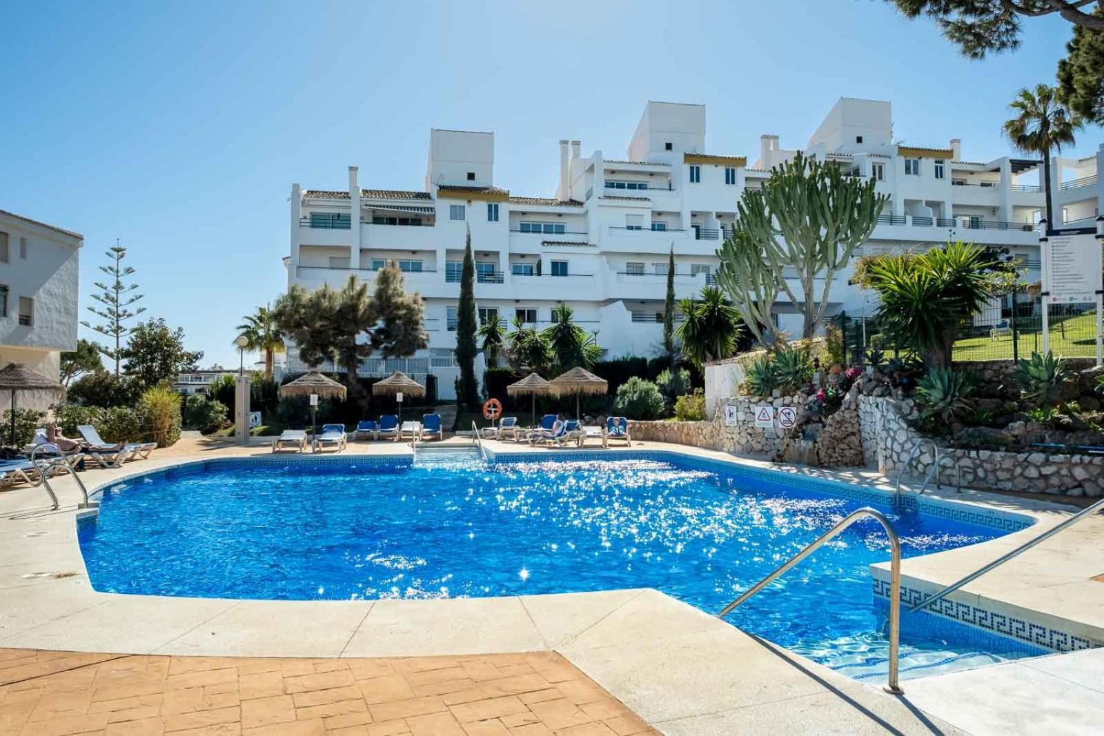 Family & Beach Apartments Mijas Costa & Fuengirola By Alfresco Stays El Faro ภายนอก รูปภาพ