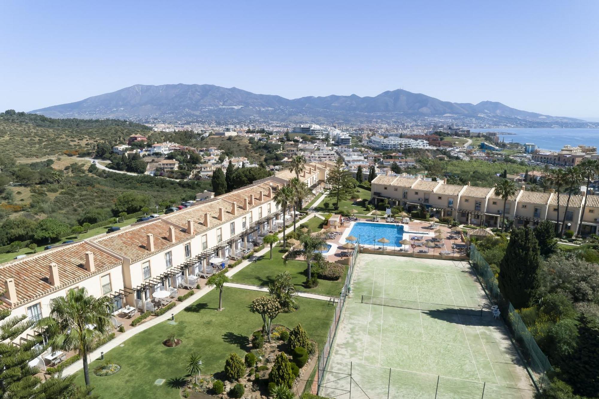 Family & Beach Apartments Mijas Costa & Fuengirola By Alfresco Stays El Faro ภายนอก รูปภาพ