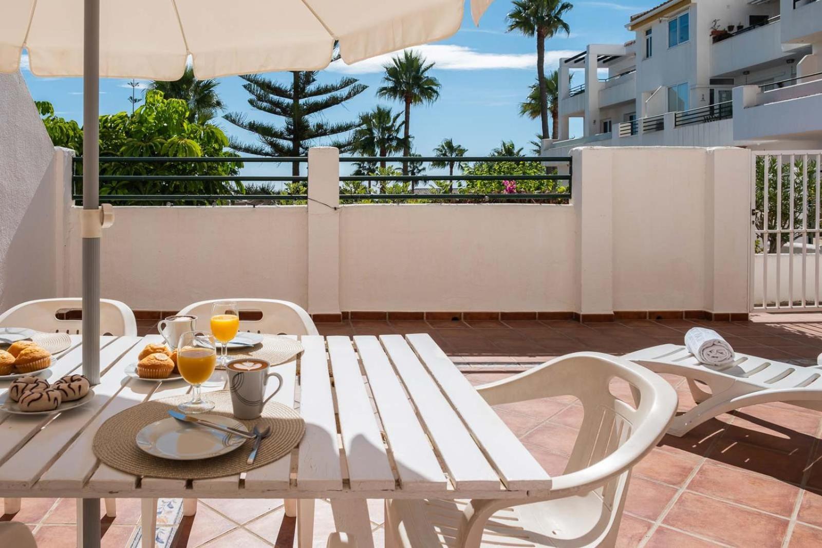 Family & Beach Apartments Mijas Costa & Fuengirola By Alfresco Stays El Faro ภายนอก รูปภาพ
